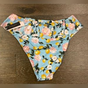 NWT VICTORIAS SECRET High Waist Ruffle Top Bikini Bottom Medium